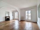 Location Appartement Paris-18eme-arrondissement  2 pieces 58 m2