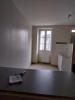 Location Appartement Cinais  3 pieces 61 m2