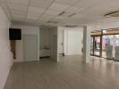 Location Local commercial Schiltigheim  77 m2