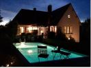 Vente Prestige Chateau-garnier CIVRAY 5 pieces 184 m2