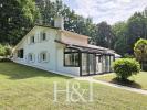 Vente Prestige Beruges 8 pieces 245 m2