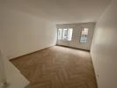 Location Appartement Paris-17eme-arrondissement  3 pieces 62 m2
