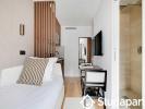 Location Appartement Paris-16eme-arrondissement  11 m2