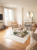 Location Appartement Paris-9eme-arrondissement  2 pieces 46 m2
