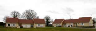 Location Maison Chezal-benoit  4 pieces 76 m2