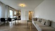 Location Appartement Issy-les-moulineaux  3 pieces 65 m2