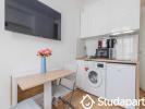 Location Appartement Paris-16eme-arrondissement  12 m2