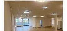 Location Bureau Biot  2 pieces 250 m2