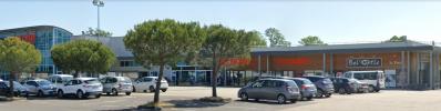 Location Local commercial Bellac  141 m2