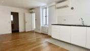 Location Appartement Paris-9eme-arrondissement  2 pieces 44 m2