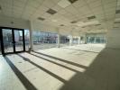 Location Local commercial Avignon  3 pieces 800 m2
