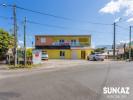 Location Local commercial Saint-pierre  66 m2