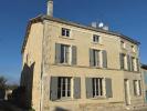Vente Maison Aigre  10 pieces 495 m2