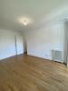 Location Appartement Paris-18eme-arrondissement  37 m2