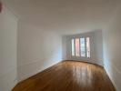 Location Appartement Paris-18eme-arrondissement  3 pieces 76 m2