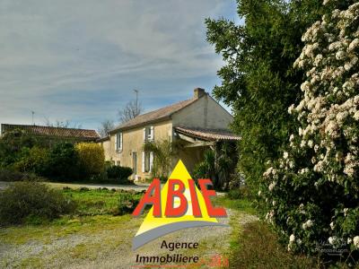 Vente Maison 11 pices SERIGNE 85200