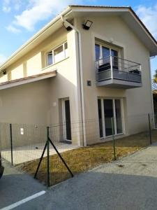 Vente Appartement 3 pices SALLES 33770