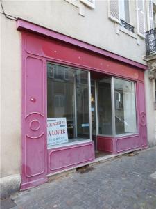 Location Local commercial BOURGES 18000