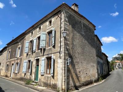 Vente Maison 8 pices AIGRE 16140