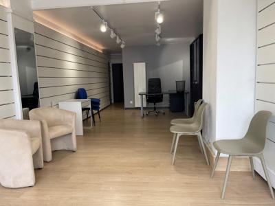 Location Commerce BESANCON 25000