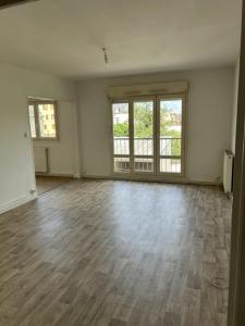 Location Appartement 3 pices BAR-SUR-AUBE 10200