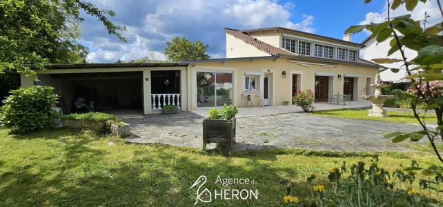 Vente Maison 8 pices VENEUX-LES-SABLONS 77250