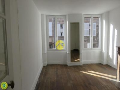 Vente Appartement 7 pices DUN-LE-PALESTEL 23800