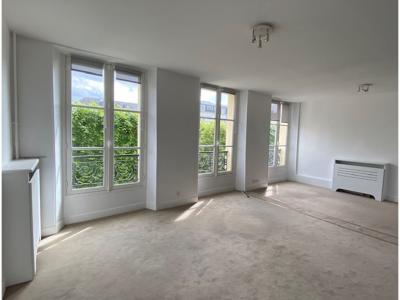 Location Bureau VERSAILLES 78000