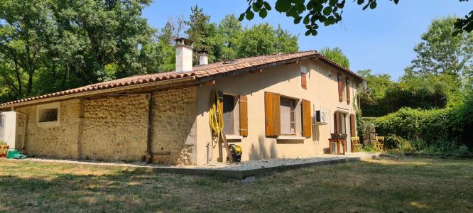 Vente Maison 4 pices CHALAIS 16210