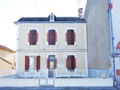 Vente Maison 7 pices AUNAC 16460