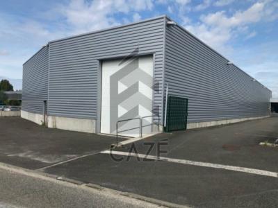 Location Commerce HAILLAN 33185