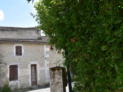 Vente Maison 2 pices RUELLE-SUR-TOUVRE 16600