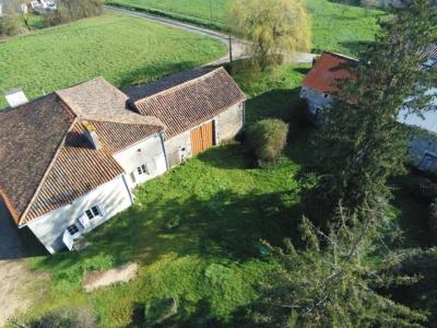 Vente Maison 4 pices CIVRAY 86400