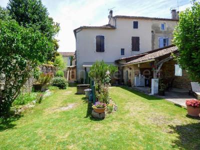 Vente Maison 10 pices RUFFEC 16700