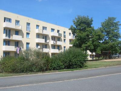 Location Appartement 3 pices COMMENTRY 03600