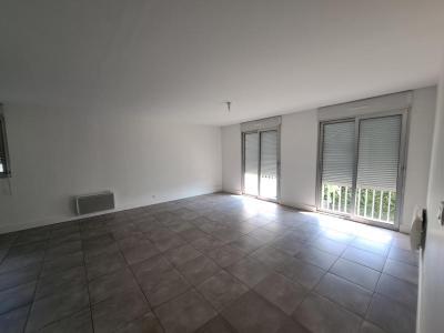 Vente Appartement 5 pices MEHUN-SUR-YEVRE 18500