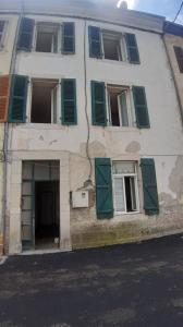 Vente Appartement 9 pices EAUX-BONNES 64440