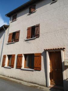 Location Appartement 4 pices BOUZEL 63910