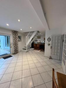 Vente Maison 8 pices QUESNOY-SUR-DEULE 59890