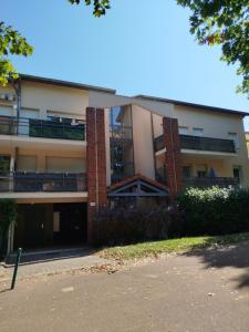 Location Appartement 3 pices SAINT-GENIS-LES-OLLIERES 69290