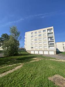 Location Appartement 4 pices NEUFCHATEAU 88300