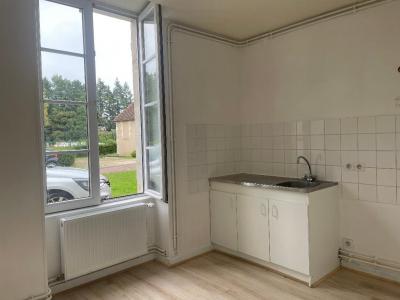 Location Appartement 4 pices HERRY 18140