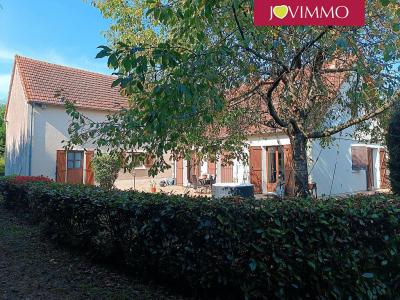 Vente Maison 10 pices SAINT-BONNET-TRONCAIS 03360