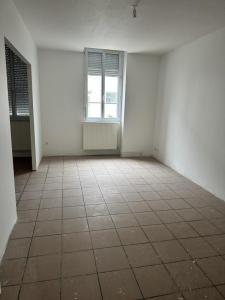 Location Appartement 5 pices COMMENTRY 03600