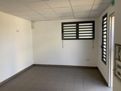 Location Local commercial SAINT-PIERRE 97410