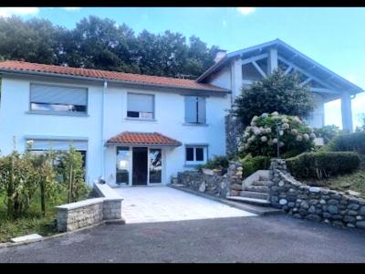 Vente Maison 7 pices BARDOS 64520