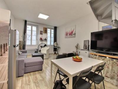 Vente Immeuble SAINT-JEAN-D'ANGELY 17400