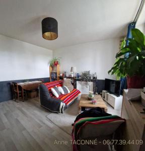 Location Appartement 2 pices PUISEAUX 45390