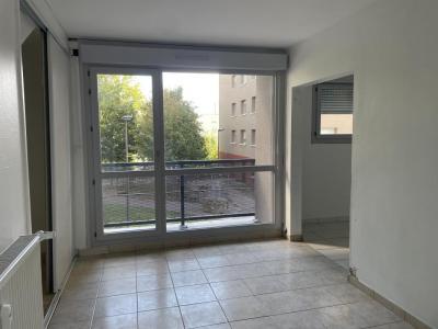 Location Appartement 5 pices CHARLEVILLE-MEZIERES 08000