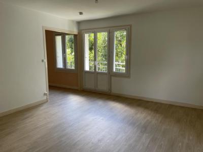 Location Appartement 3 pices CHARLEVILLE-MEZIERES 08000